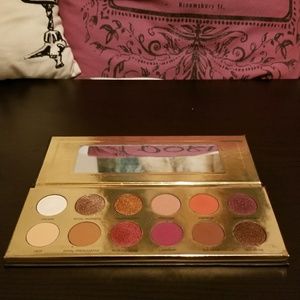 Coloured Rain Queen of Hearts eyeshadow palette